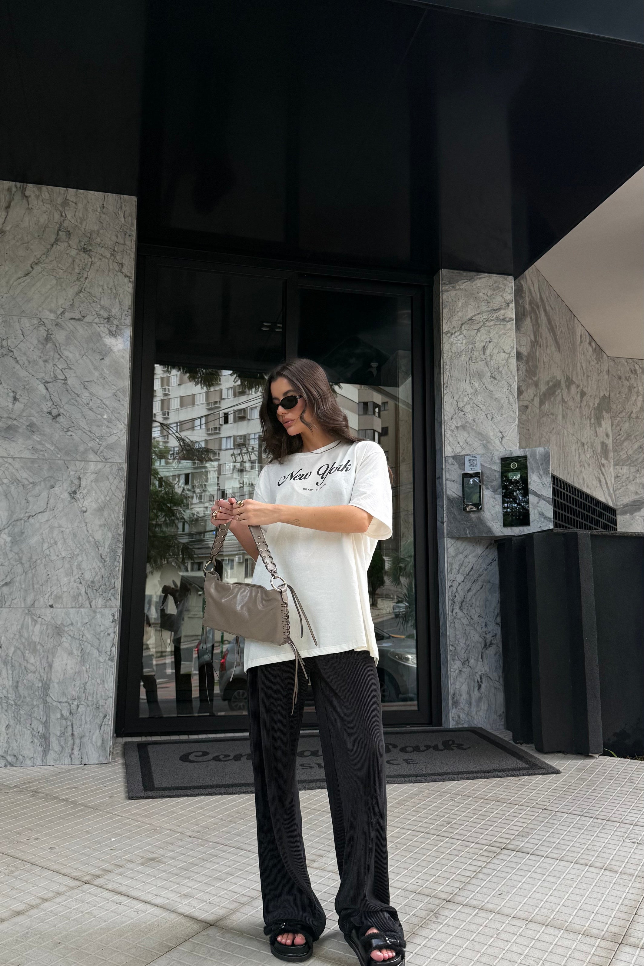 CALÇA PANTALONA PLISSADA CLAIRE PRETA