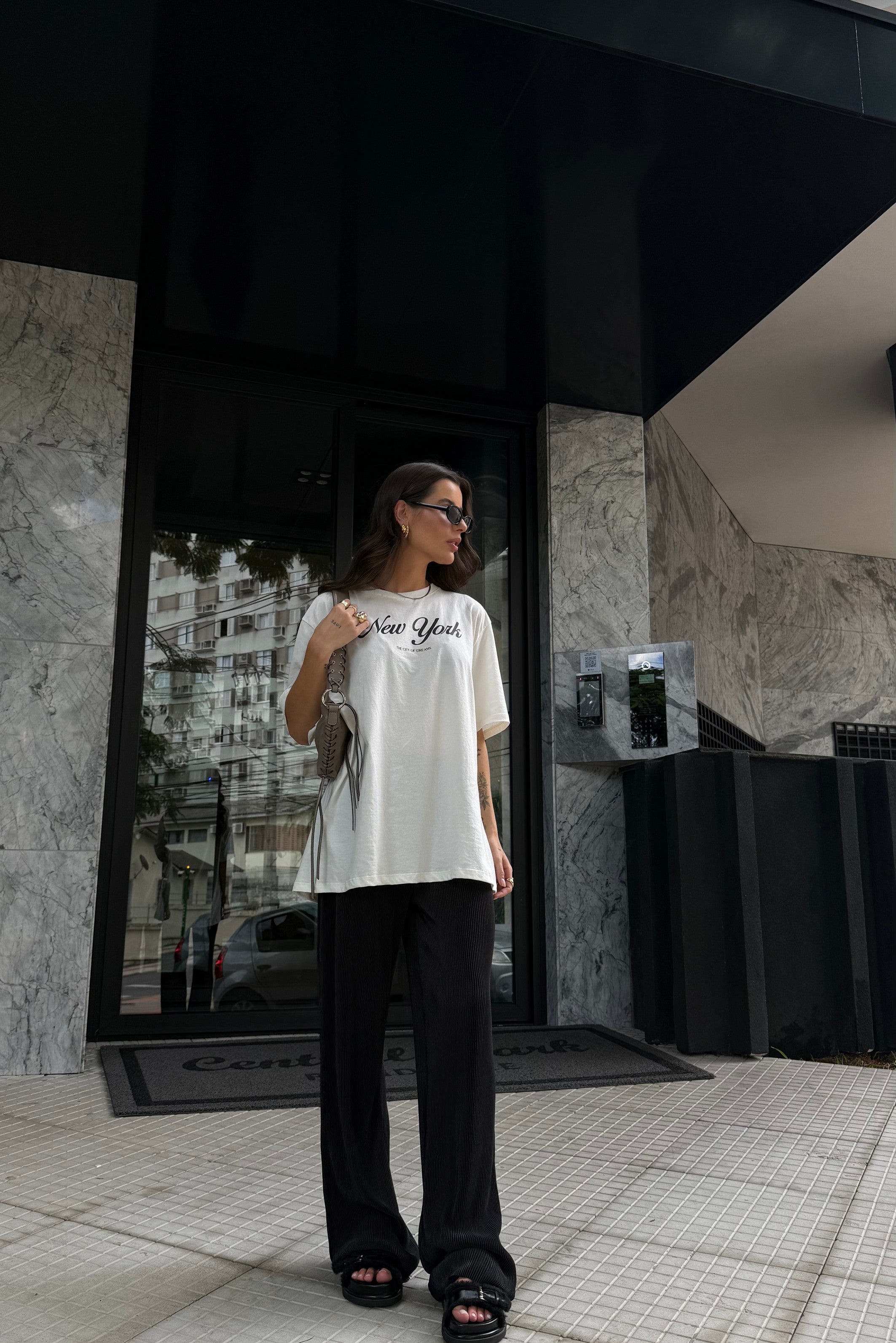 CALÇA PANTALONA PLISSADA CLAIRE PRETA