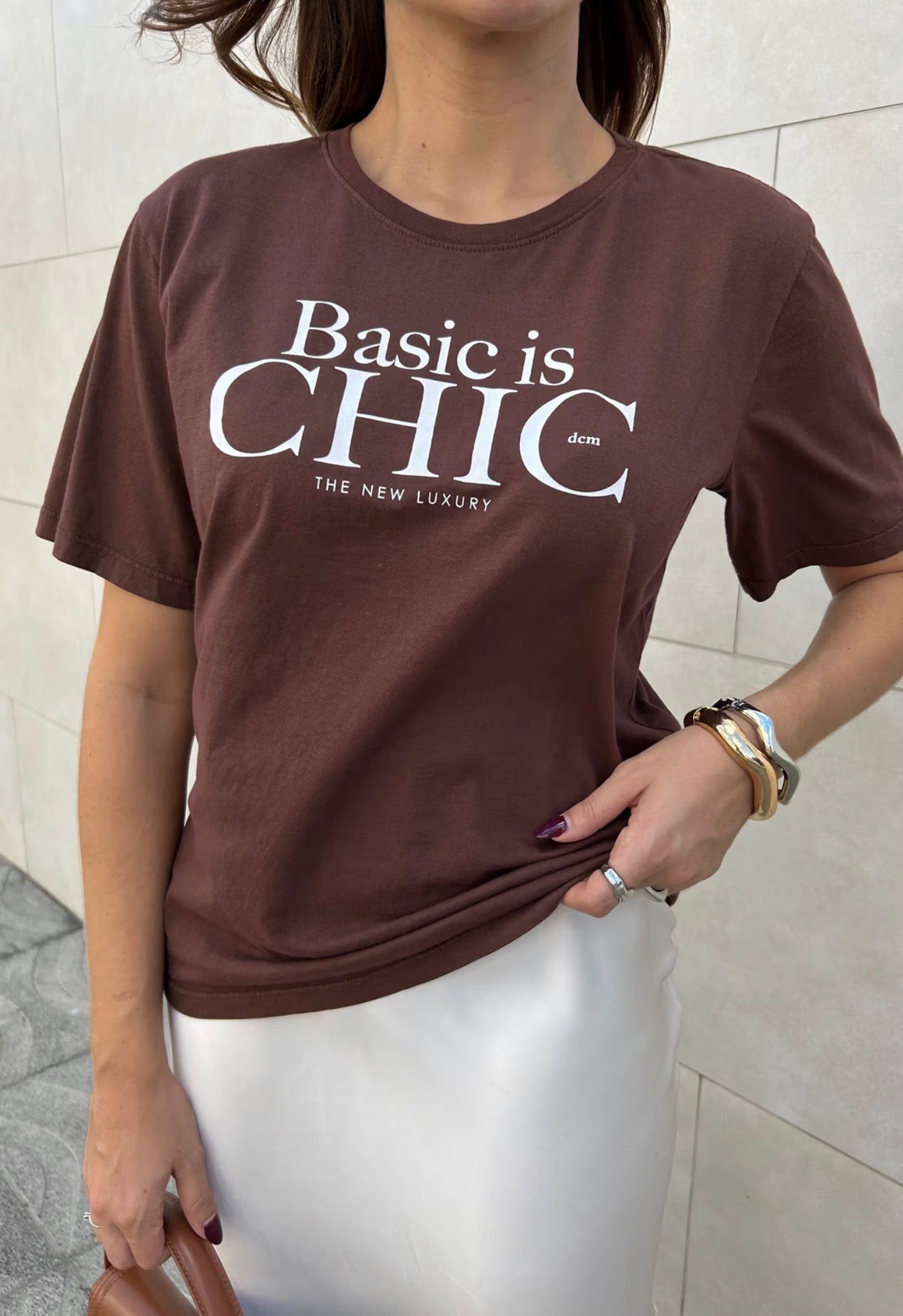 T-SHIRT ESTONADA BASIC CHIC MARROM CHOCOLATE