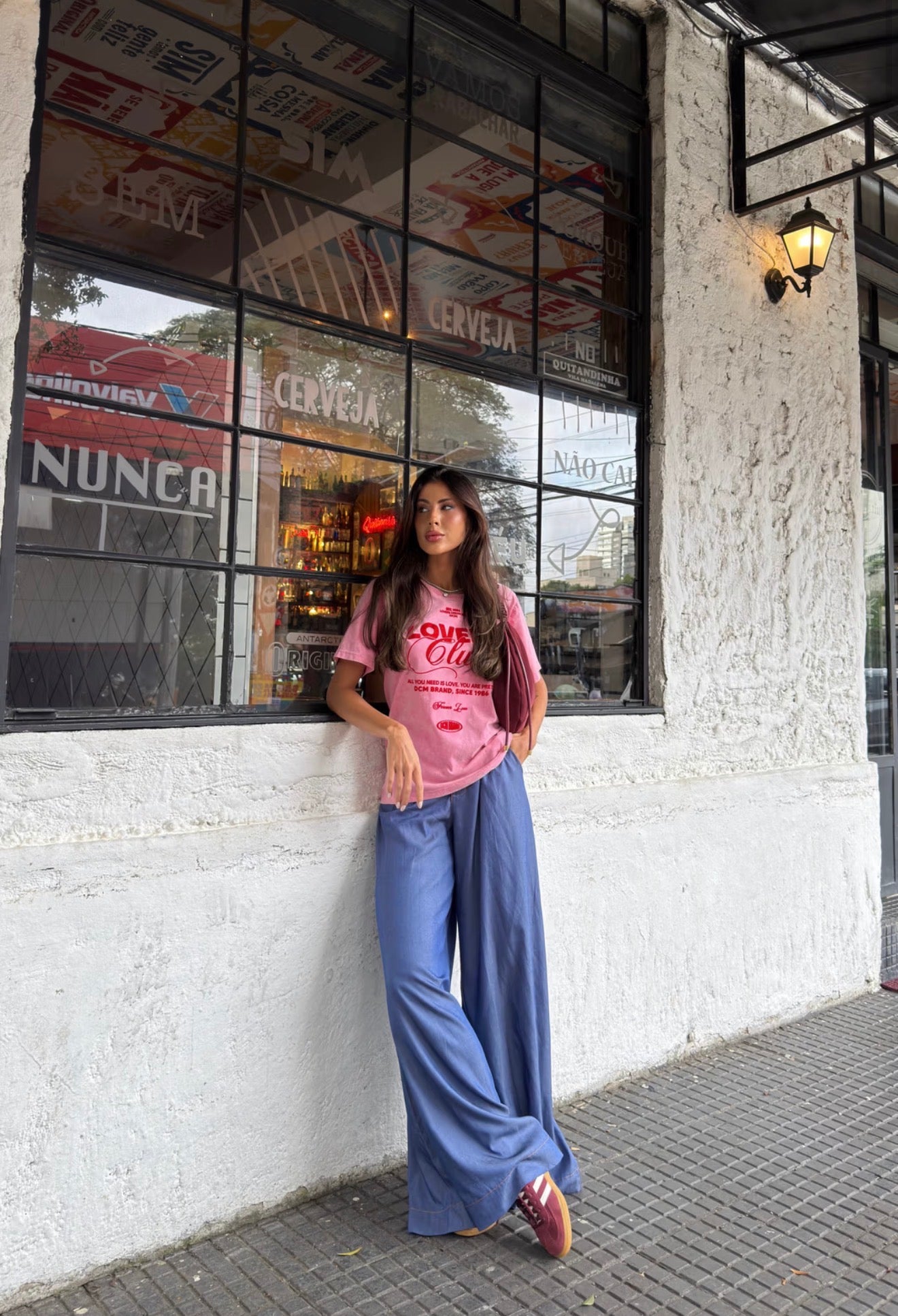 T-SHIRT ESTONADA LOVERS CLUB (COM FLOCADO) PINK HOT MARMORIZADO