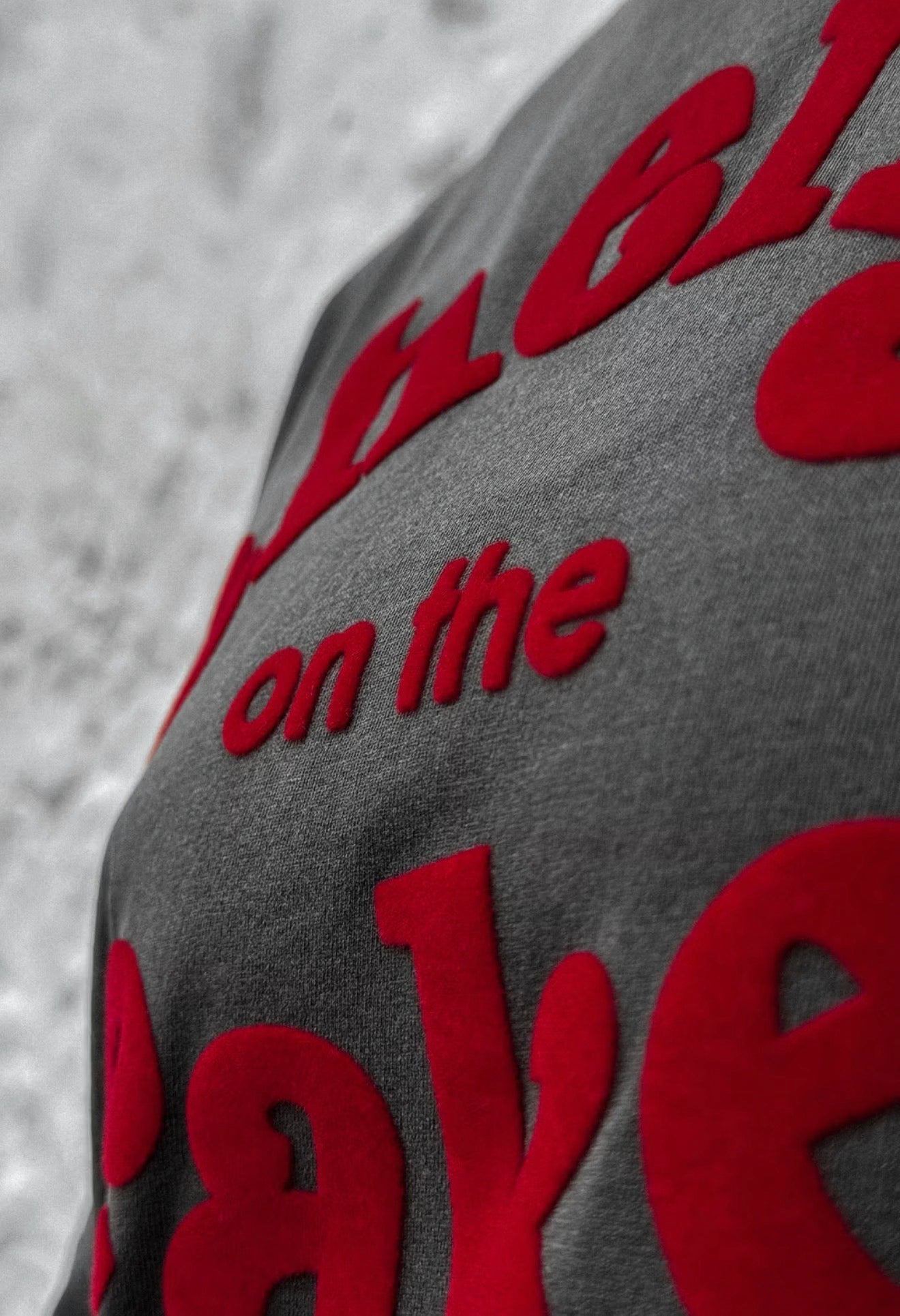 T-SHIRT ESTONADA CHERRY CAKE (COM FLOCADO) CHUMBO